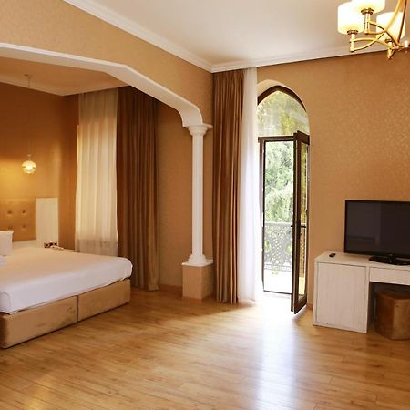 Deluxe Hotel Ganja Esterno foto