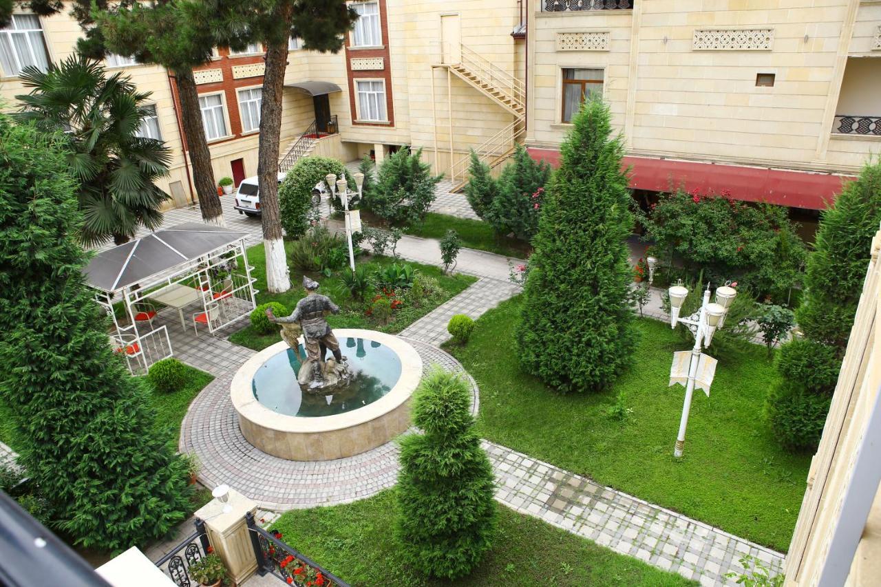 Deluxe Hotel Ganja Esterno foto