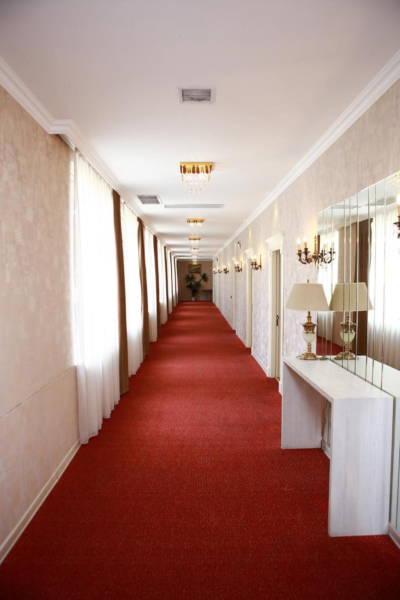 Deluxe Hotel Ganja Esterno foto