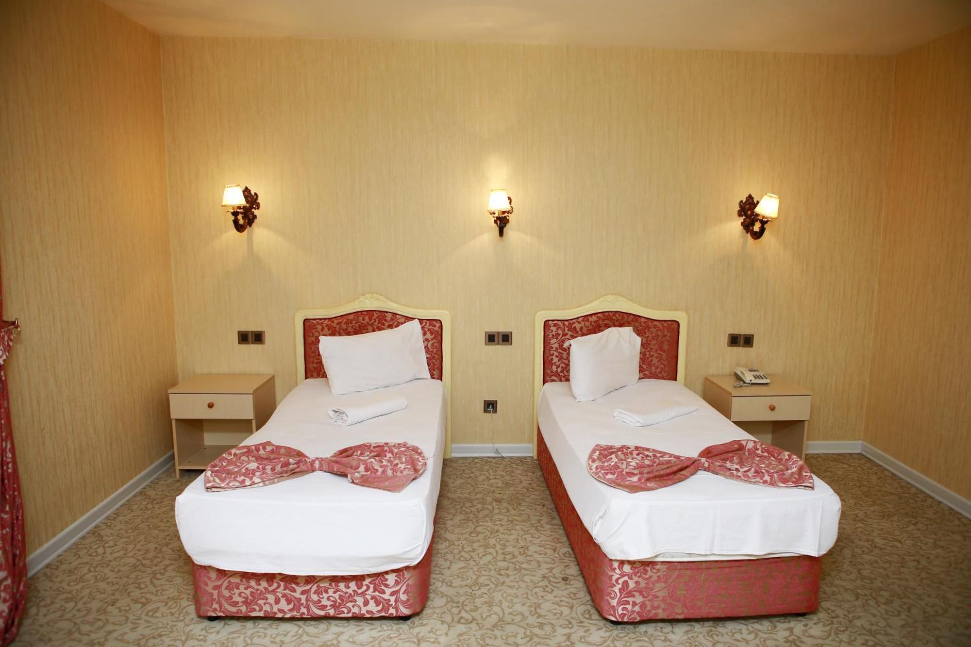 Deluxe Hotel Ganja Esterno foto