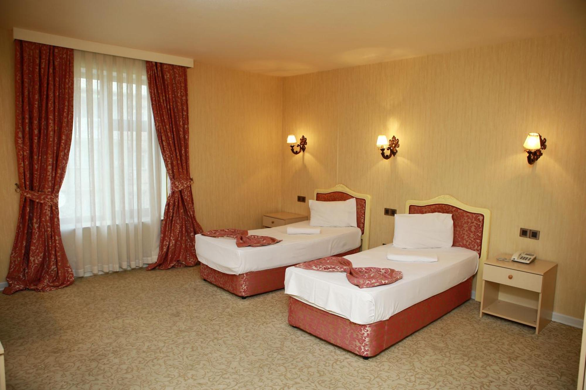 Deluxe Hotel Ganja Esterno foto