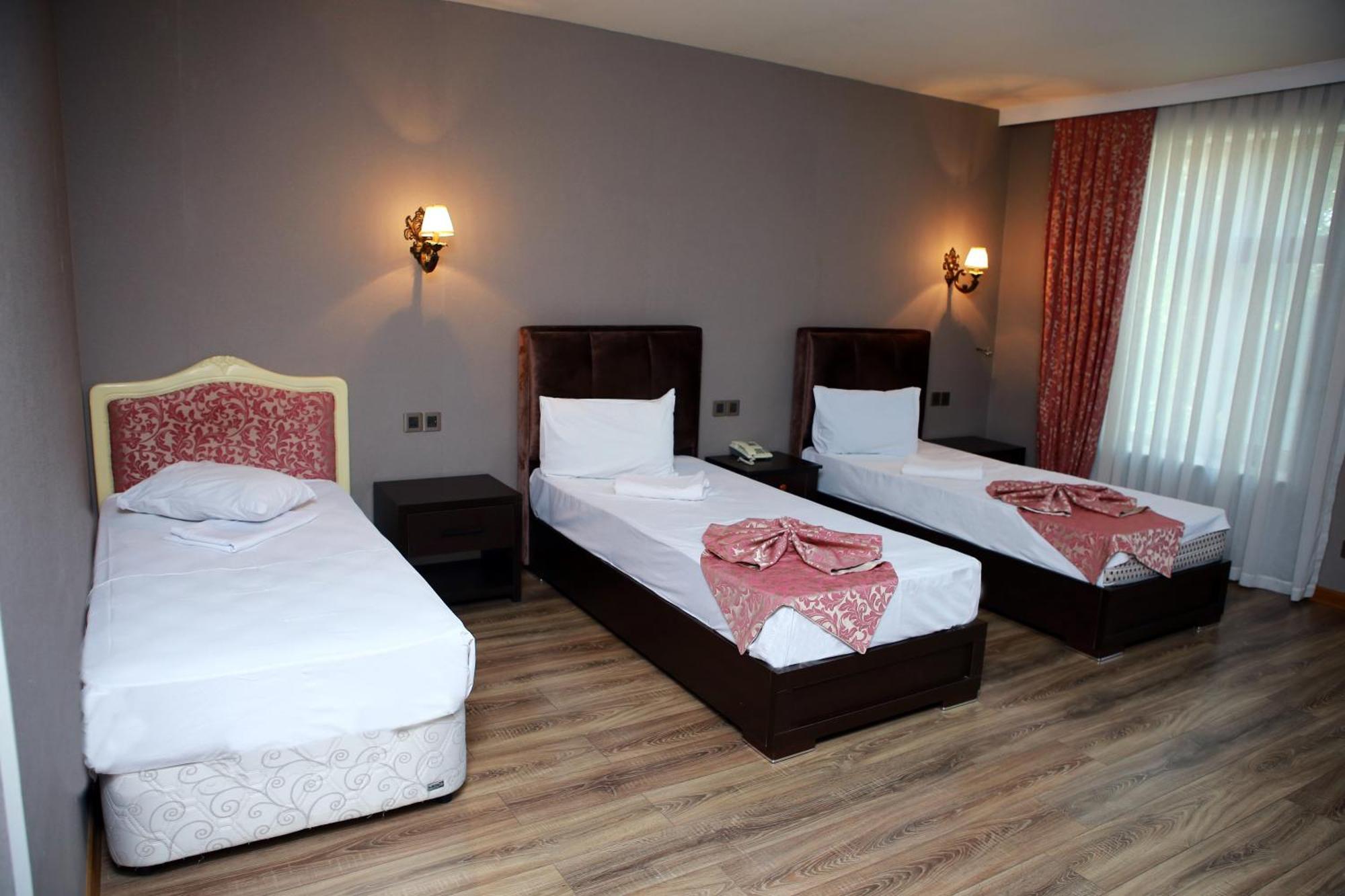 Deluxe Hotel Ganja Esterno foto