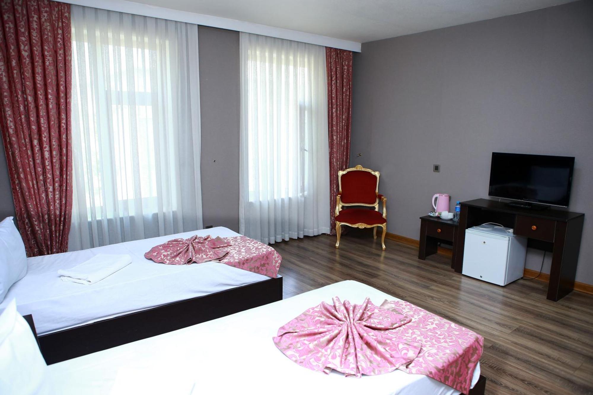 Deluxe Hotel Ganja Esterno foto