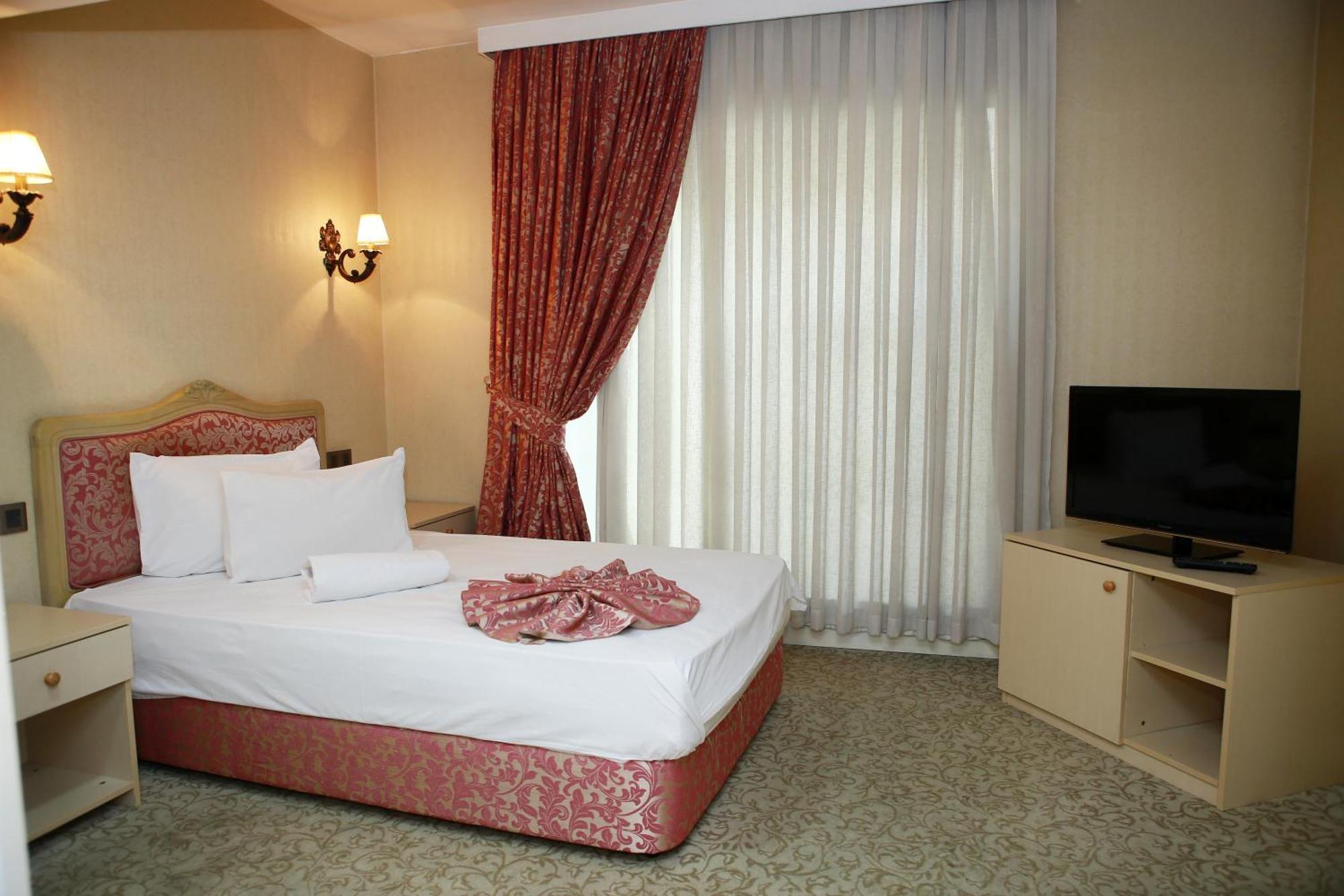 Deluxe Hotel Ganja Esterno foto