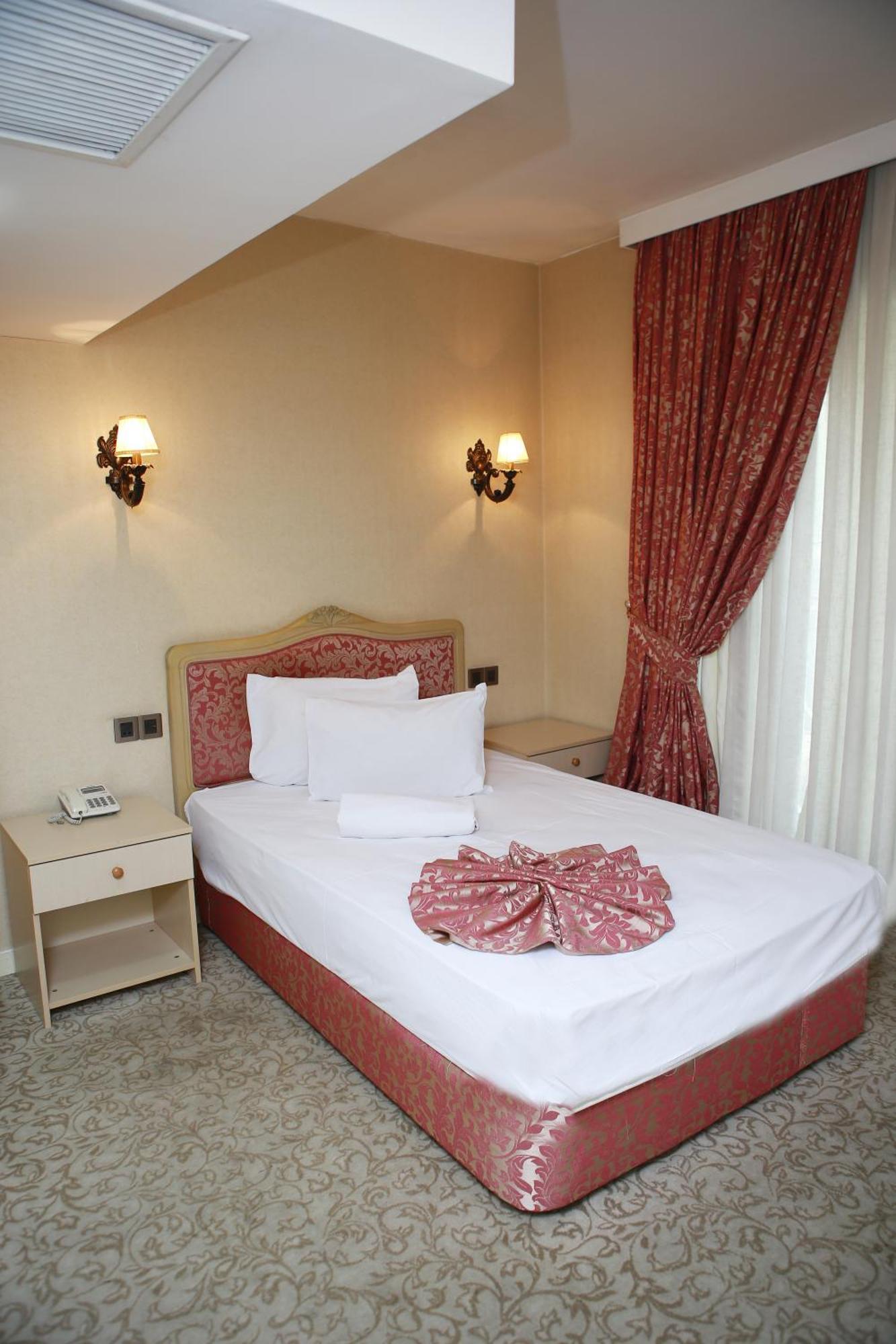 Deluxe Hotel Ganja Esterno foto